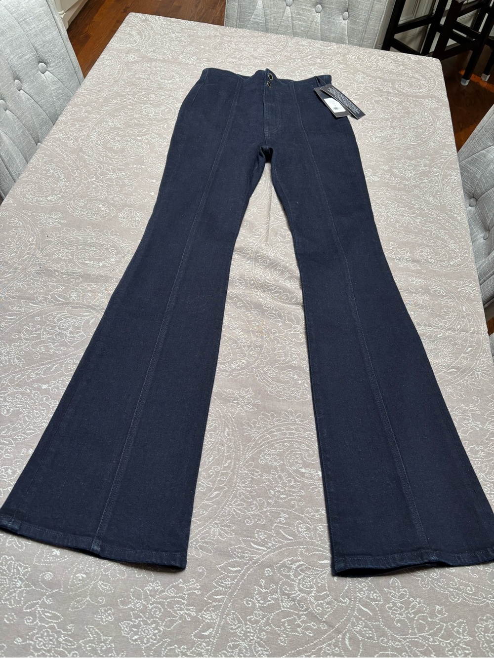 New with tags Veronica Beard Deep Navy Bootcut Jeans